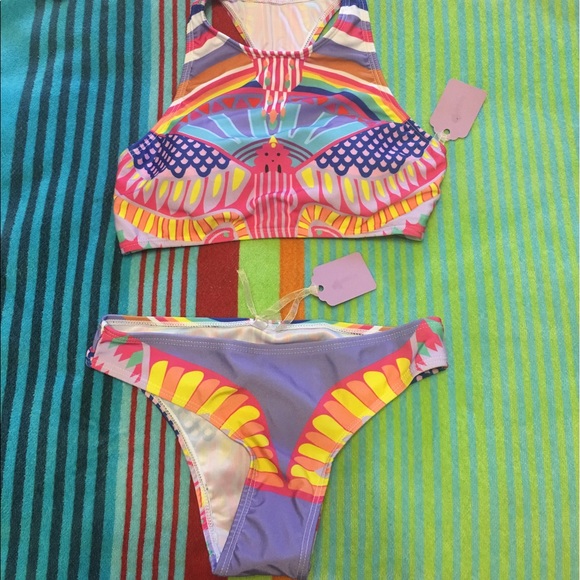 Color Bikini - Picture 2 of 3