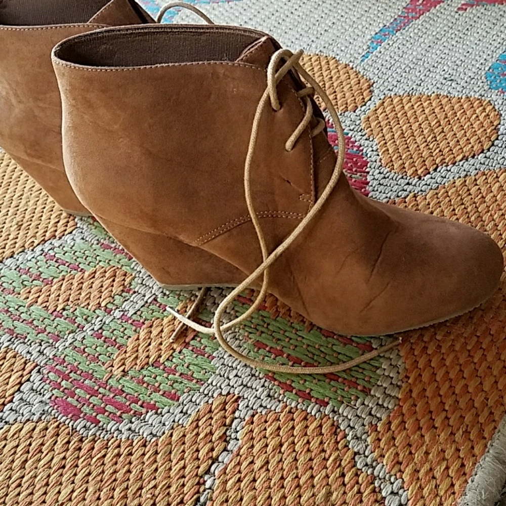 Carmel Wedged Bootie