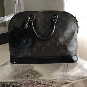Louis Vuitton Alma