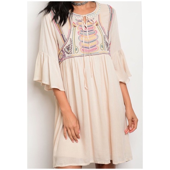 Dresses & Skirts - Boho Embroidered Dress