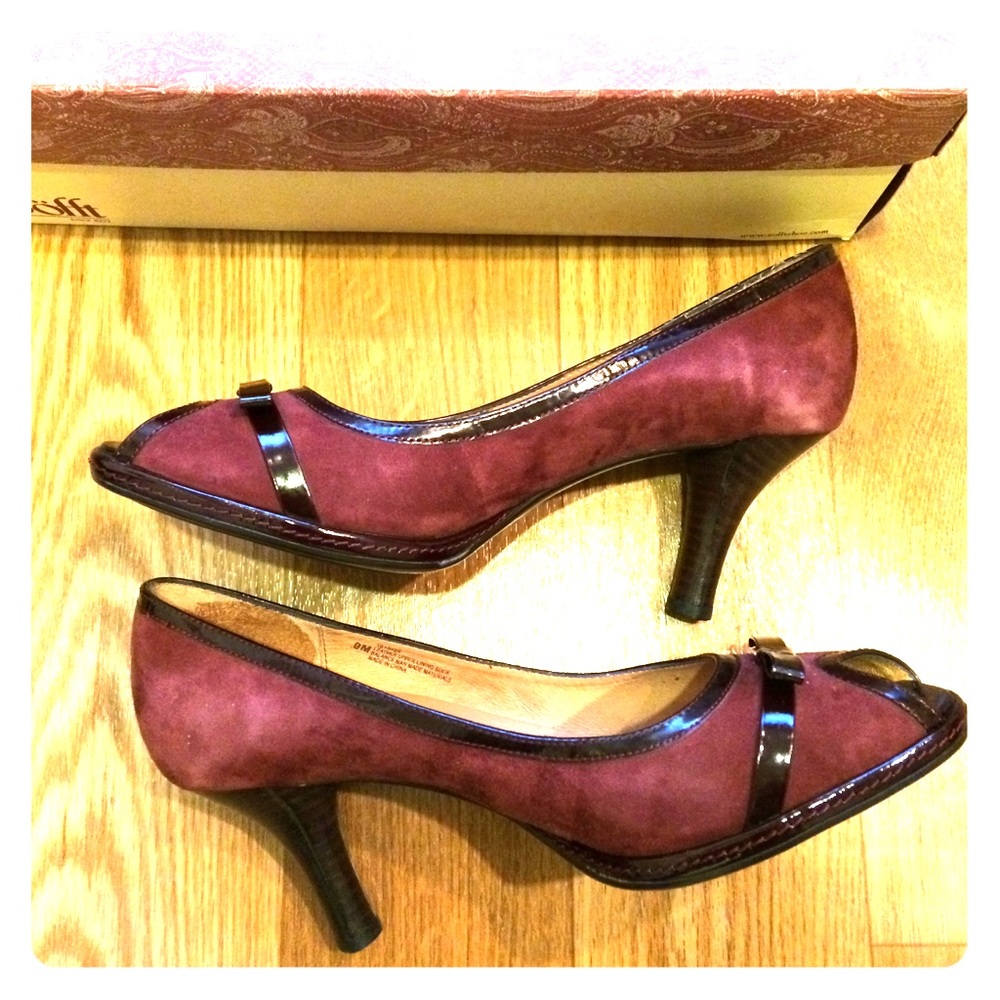 Sofft Burgundy Leather Peep Toe Heels