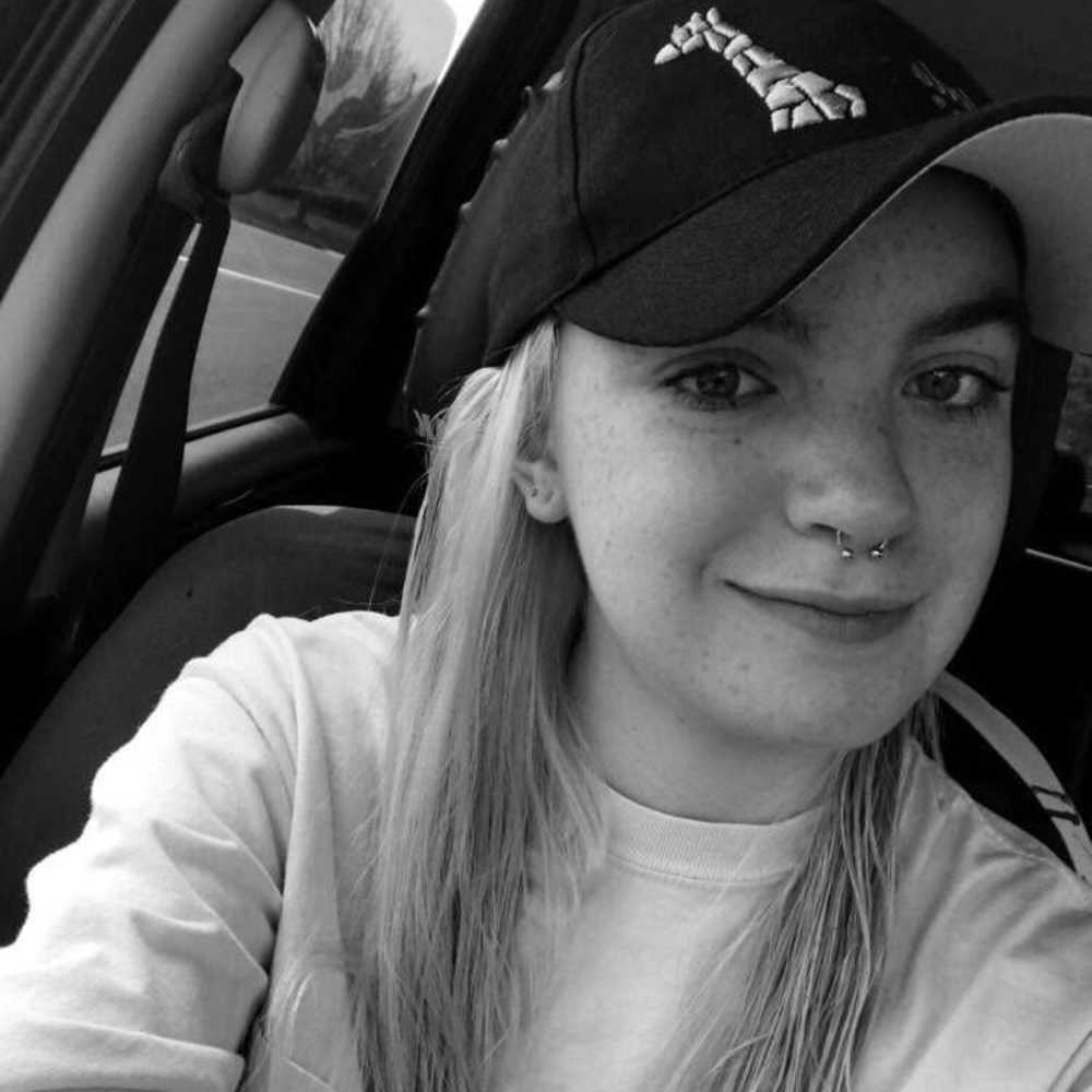 Meet your Posher, Lauren