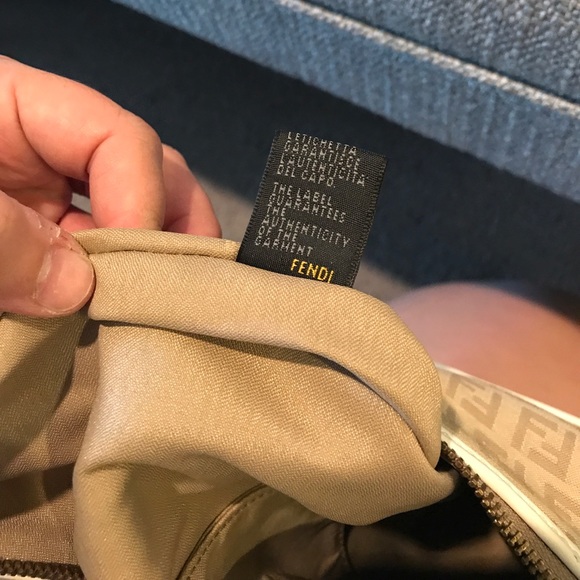 Fendi monogrammed, canvas satchel 🖤SOLD🖤 - Picture 5 of 8