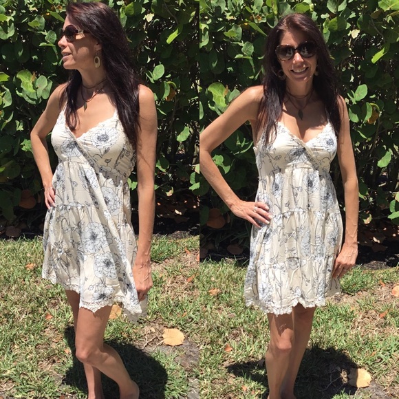 Floral Dress - Picture 2 of 5