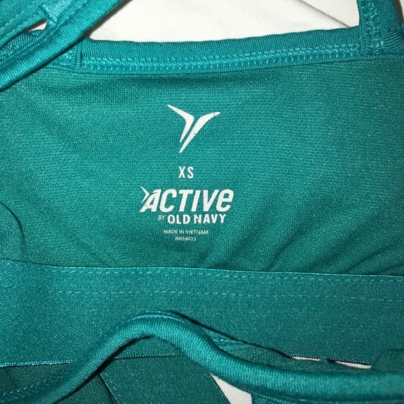 Active wear tank top - Picture 3 of 3