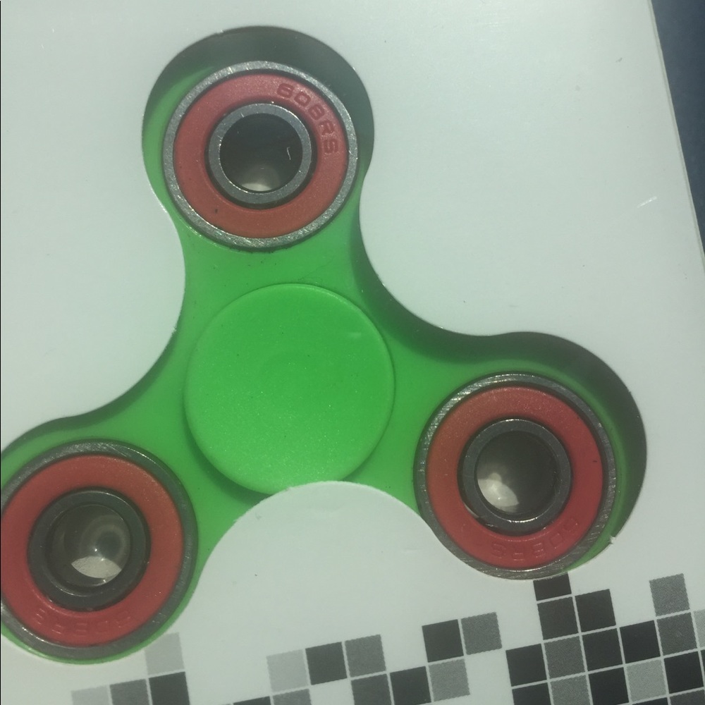Fidget Spinner Green - Picture 3 of 3