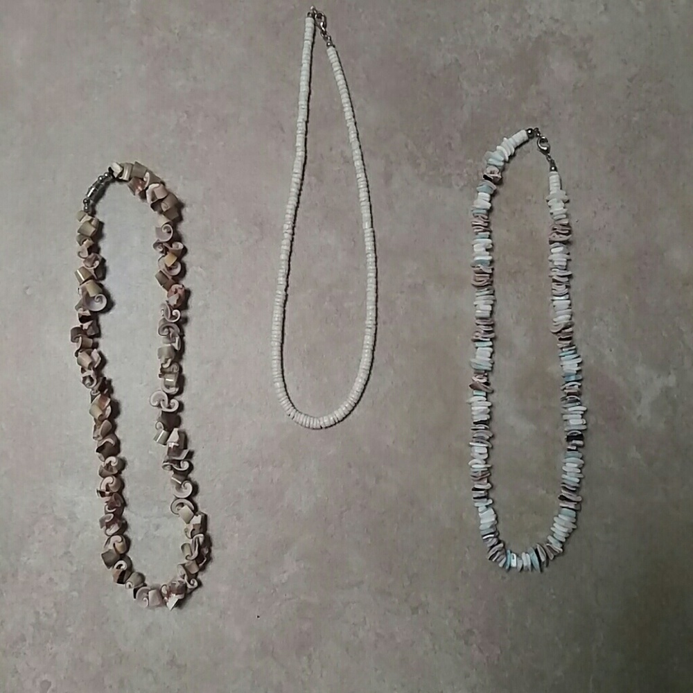 Set of three island necklaces