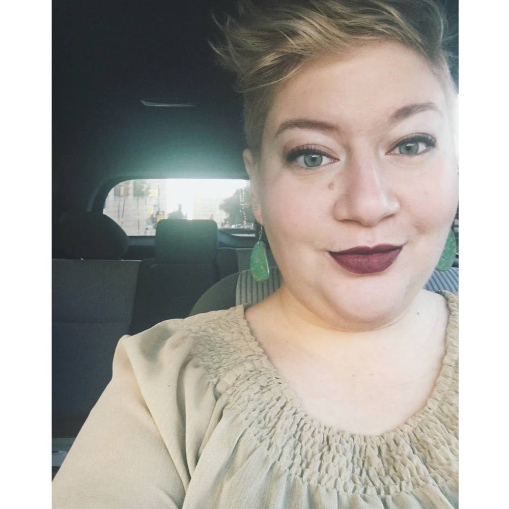 Meet your Posher, Antonia