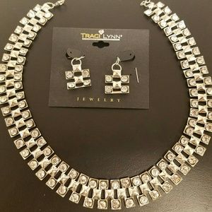 Traci Lynn Camera Ready Necklace Set