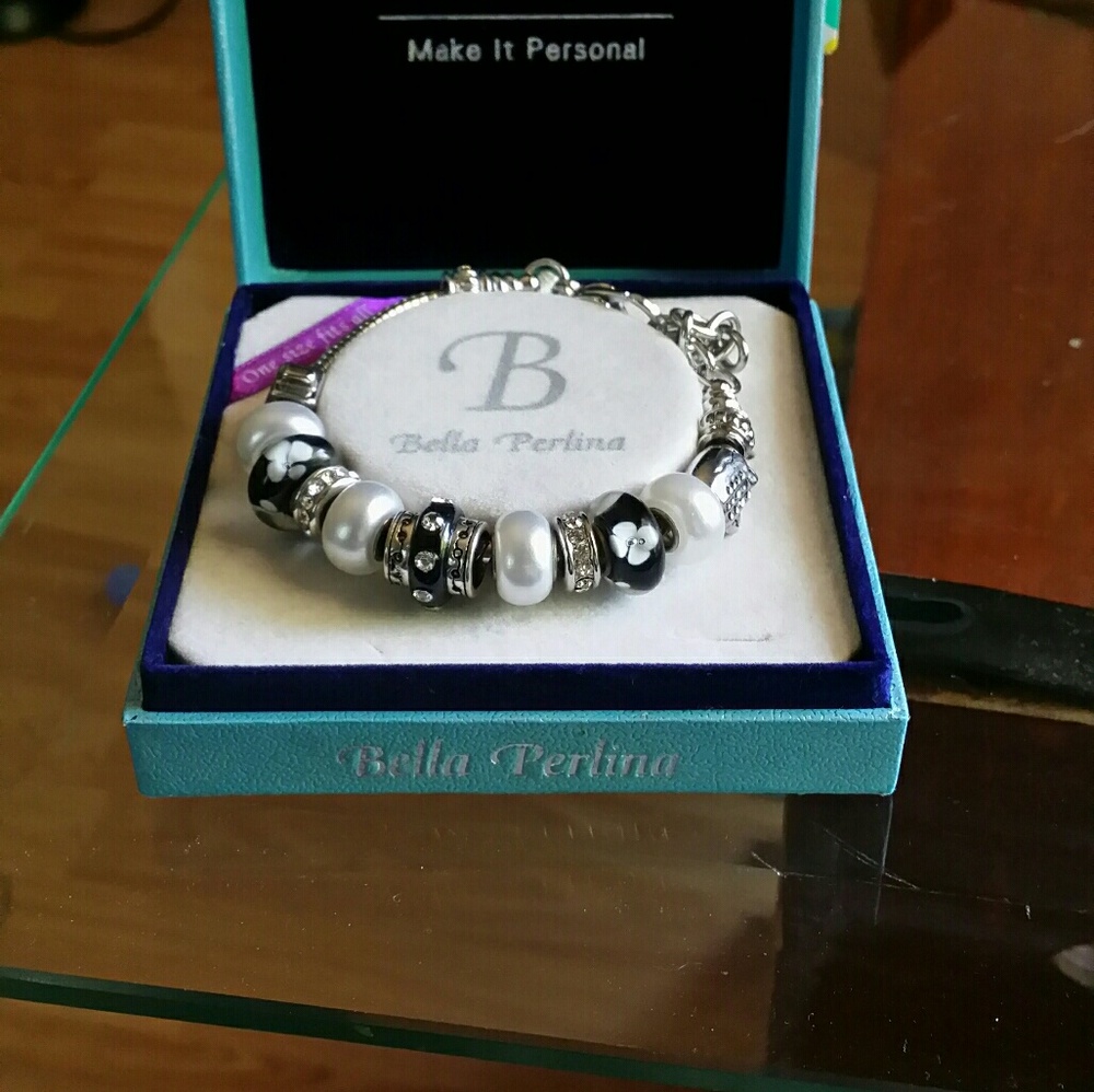 Bella Perlina Charm Bracelet
