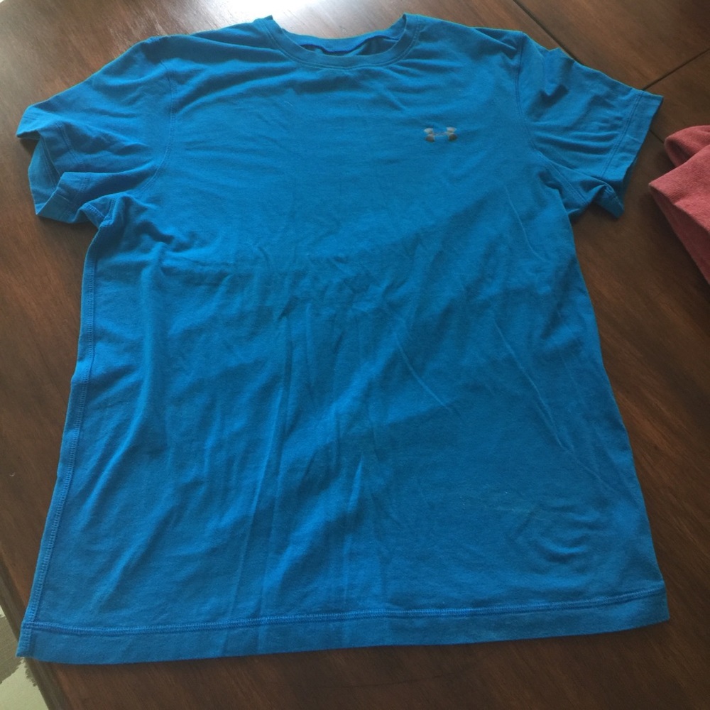 Under armor shirt
