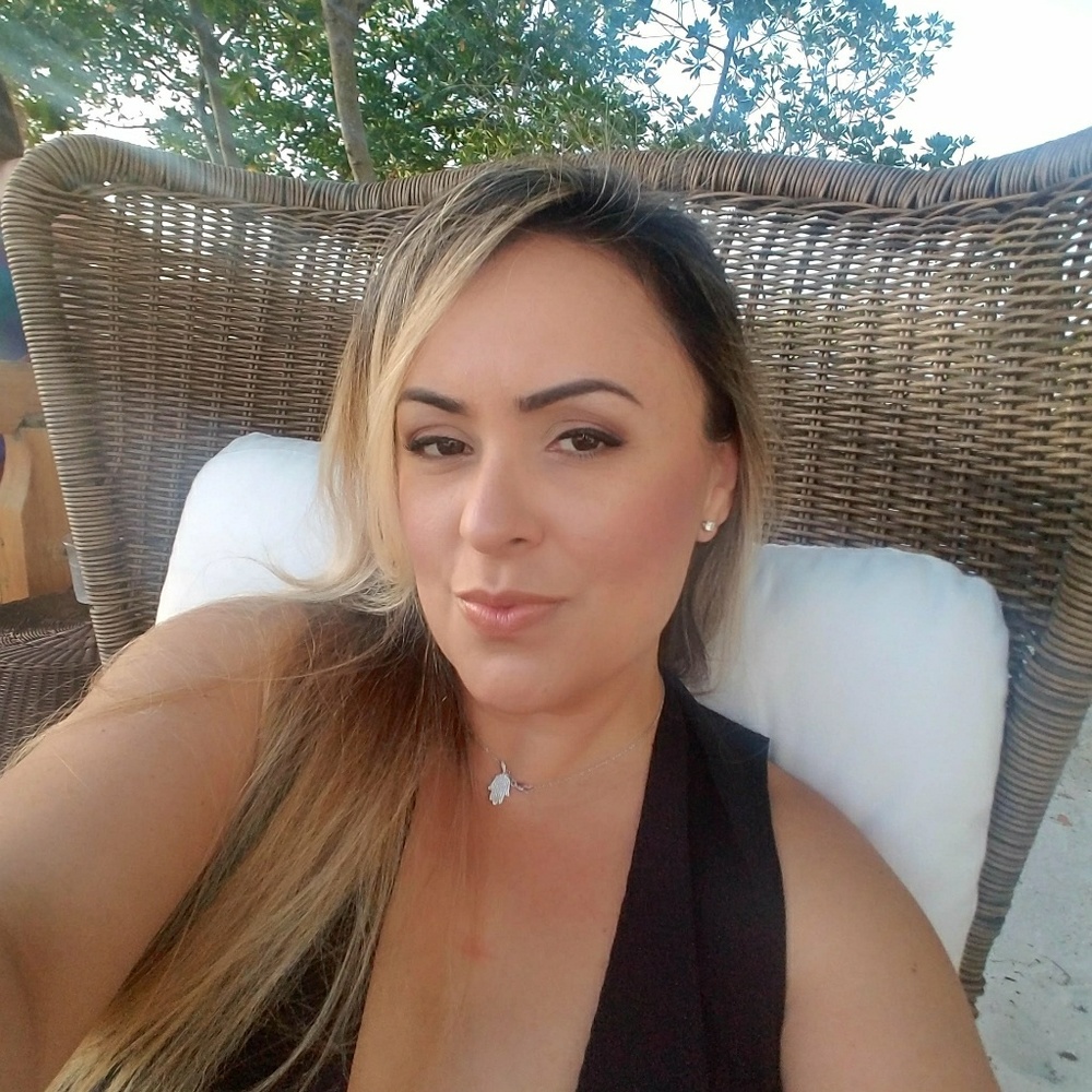 Meet your Posher, Mayra