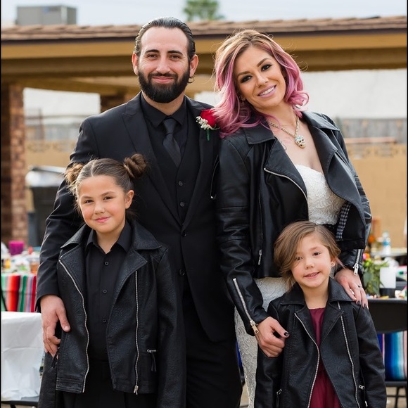 Jen⚡️ - Picture 2 of 5