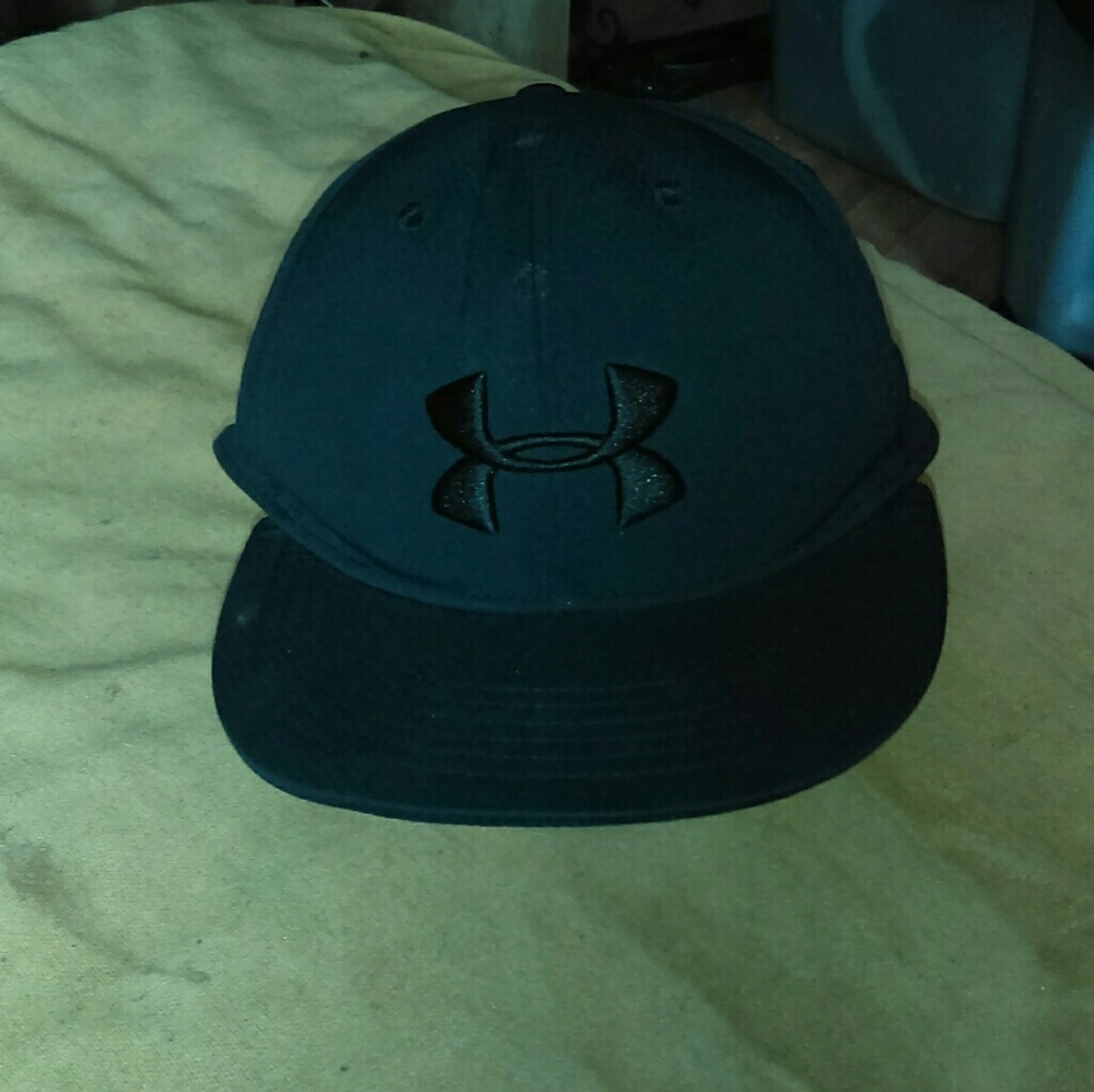 Men's Under armour hat