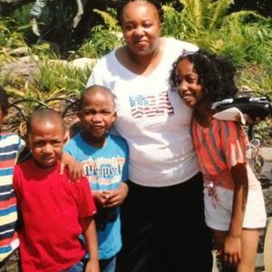 Meet your Posher, Pamela