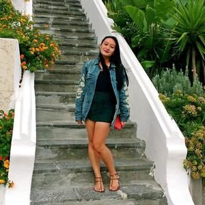 Meet your Posher, Alexandra