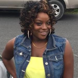 Meet your Posher, Deshawndra