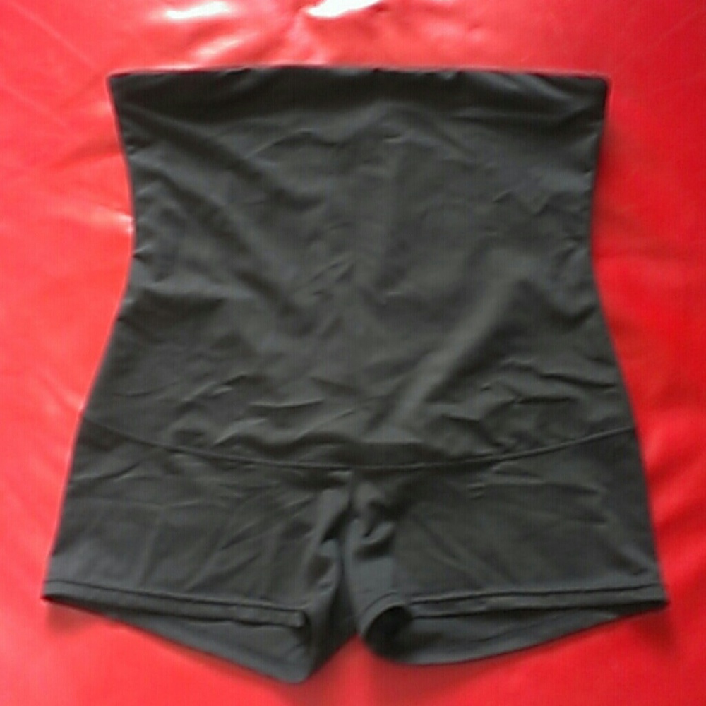 Self Expressions by Maidenform Hi-Waist Boyshort
