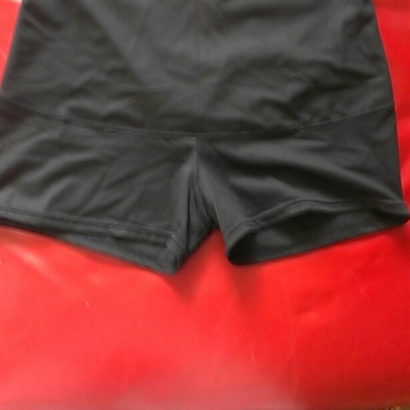 Self Expressions by Maidenform Hi-Waist Boyshort - Picture 3 of 6