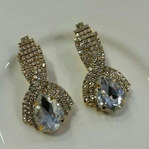 Gorgeous Rhinestone clip earrings