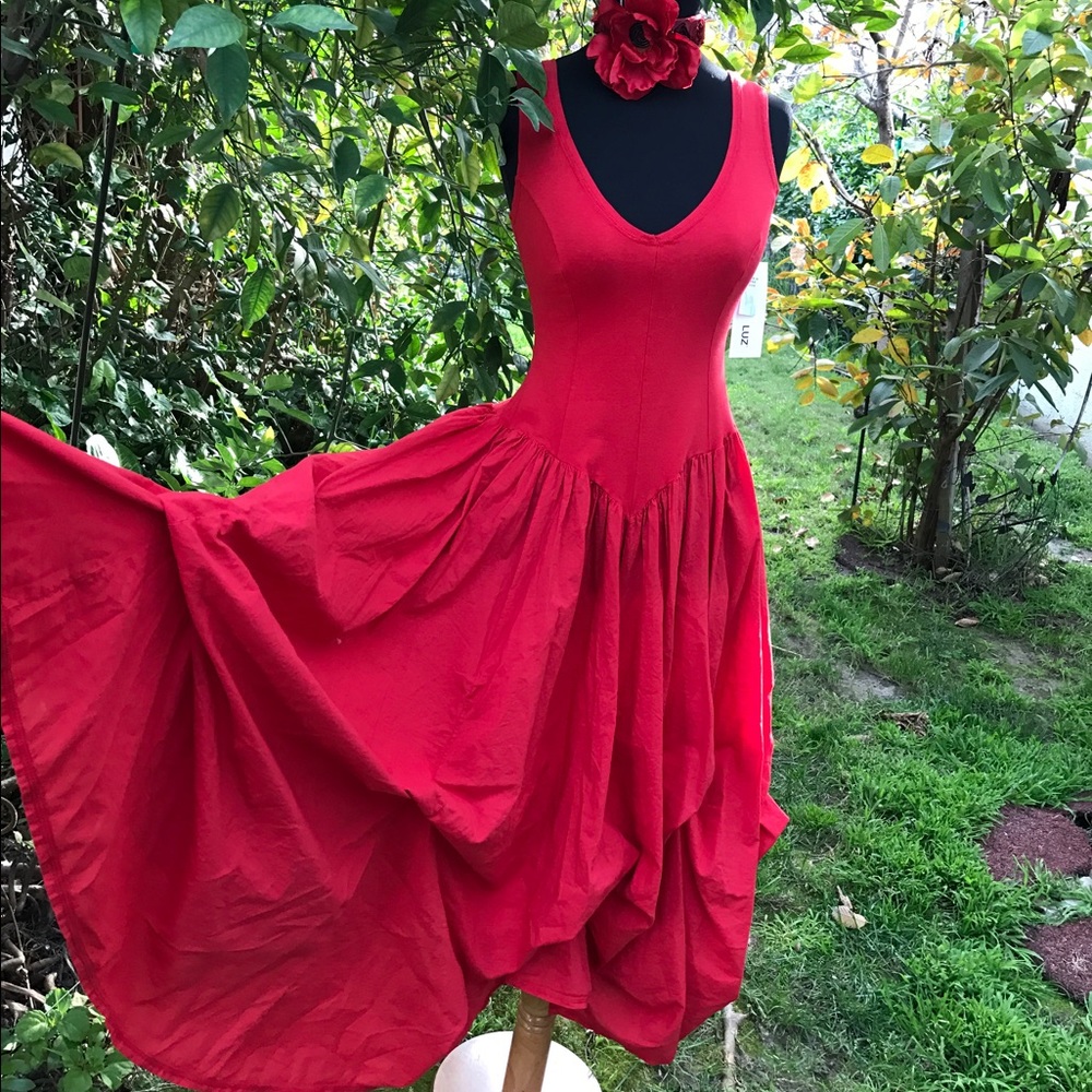 Luna Luz Red Dress size M