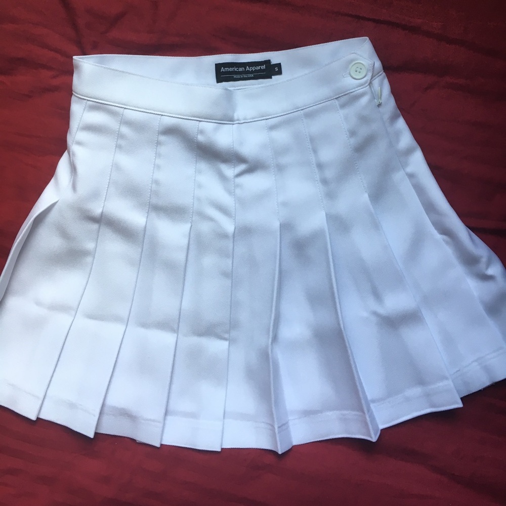 American Apparel tennis skirt 🌸💕