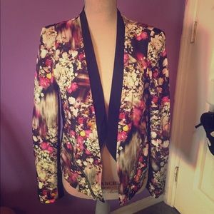 Rebecca Minkoff floral zipper detailed blazer.