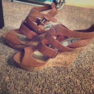 Guess highly medium brown