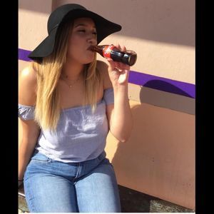 Meet your Posher, Maribel