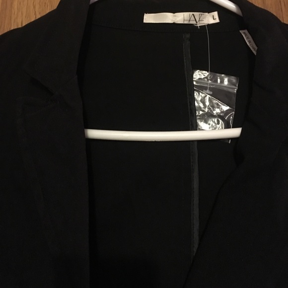 suit - Picture 2 of 3