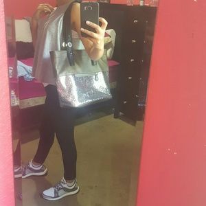 Jessica Simpson tote