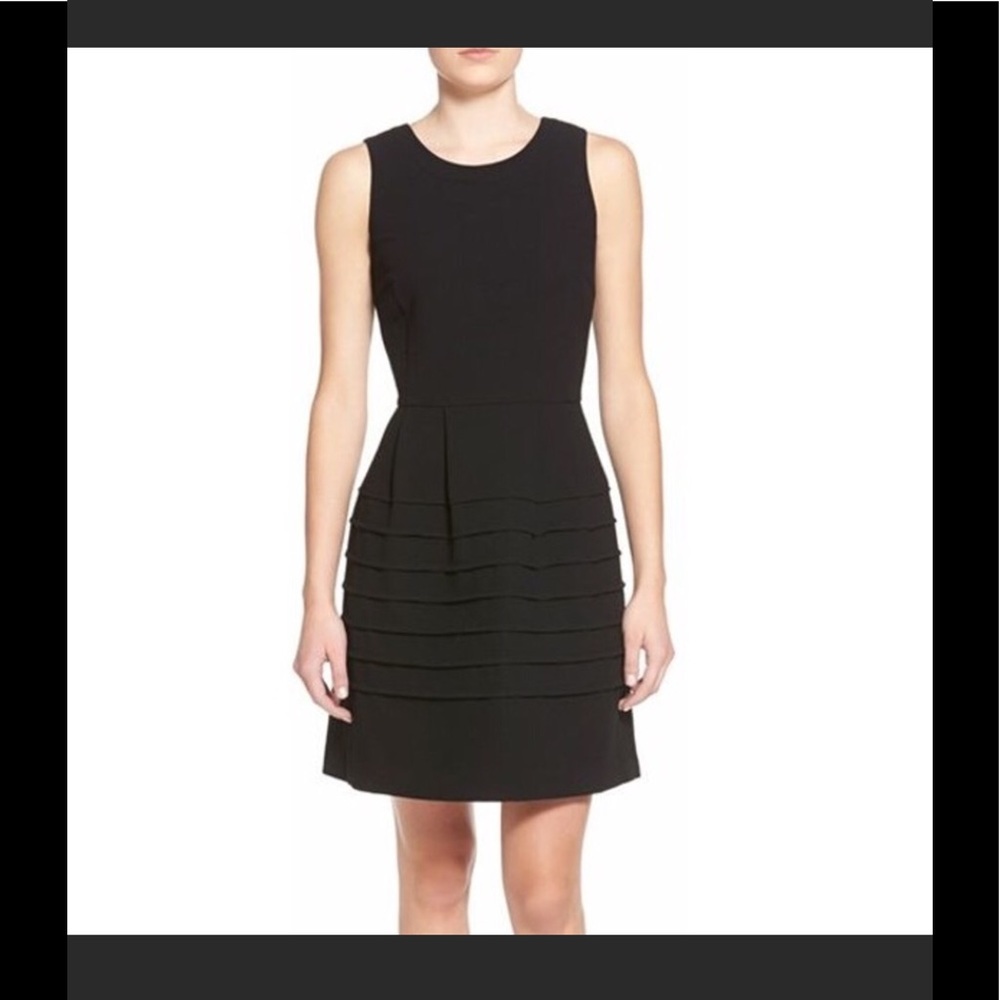 HP: ✨BACK TO BASICS✨Navy Stretch Dress