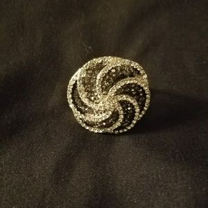 Black and white rhinestone ring