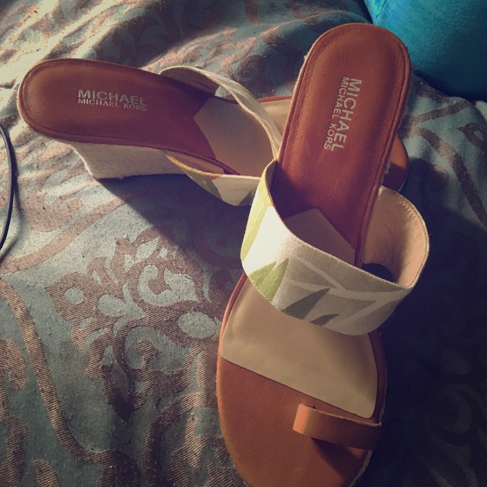 Michael Kors wedges size 10