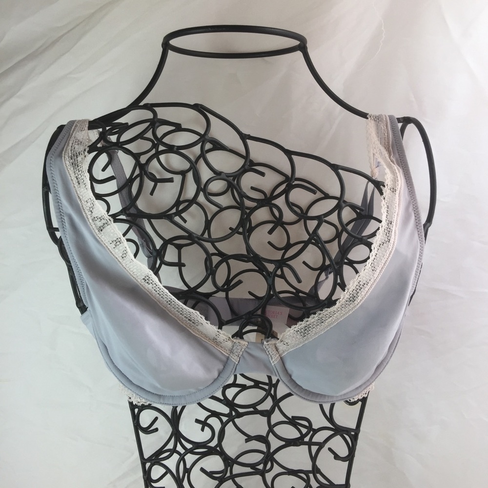 Victoria's Secret Unlined Demi 32C