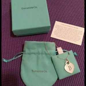 Tiffany & Co. Alphabet Necklace 'B'