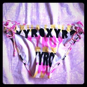 Roxy print bikini