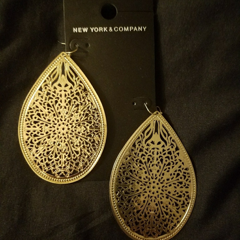 New York and Company earrings