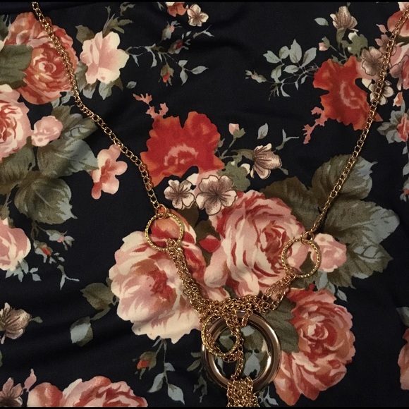 blouse - Picture 3 of 3