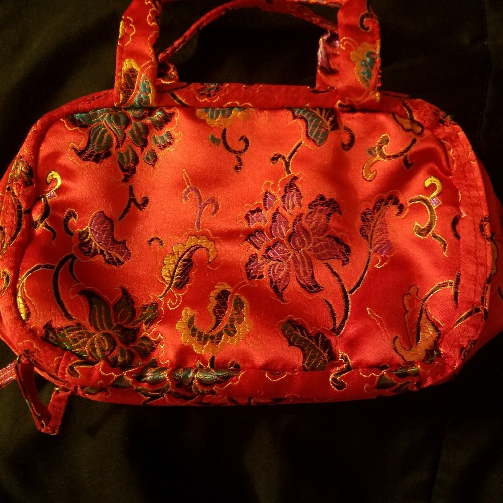 Make-up case