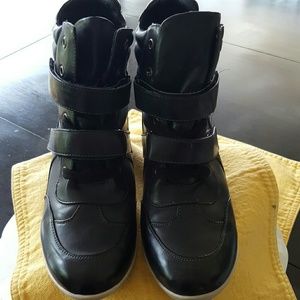 Mia Crush Wedge Sneakers