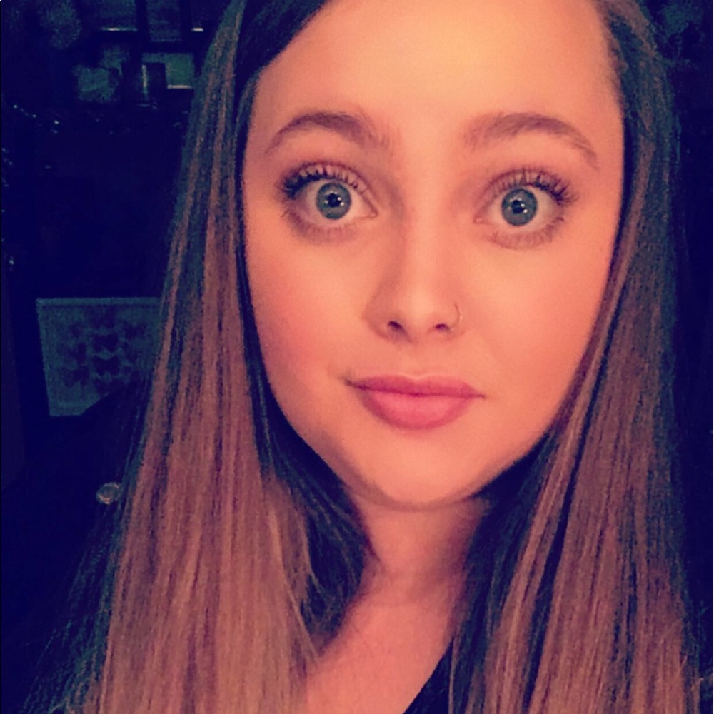 Meet your Posher, Lacie