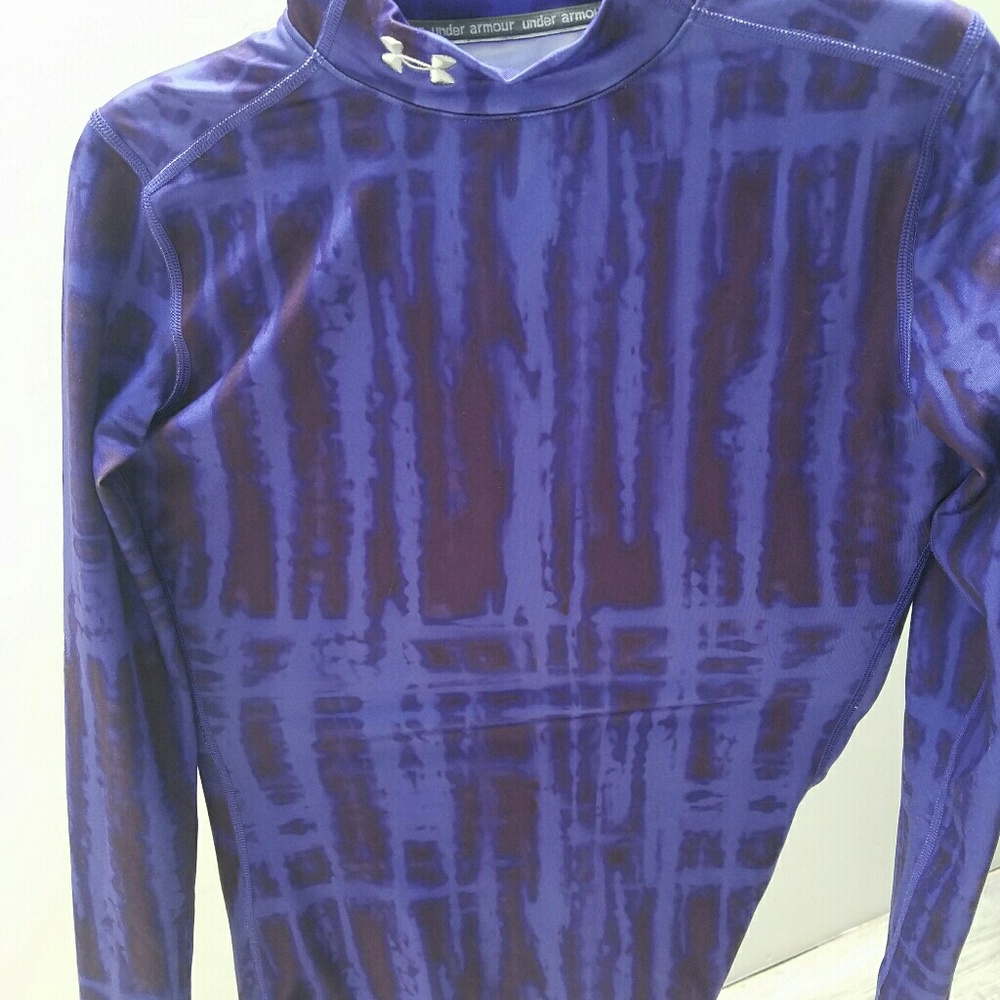 Under Armour fitted top