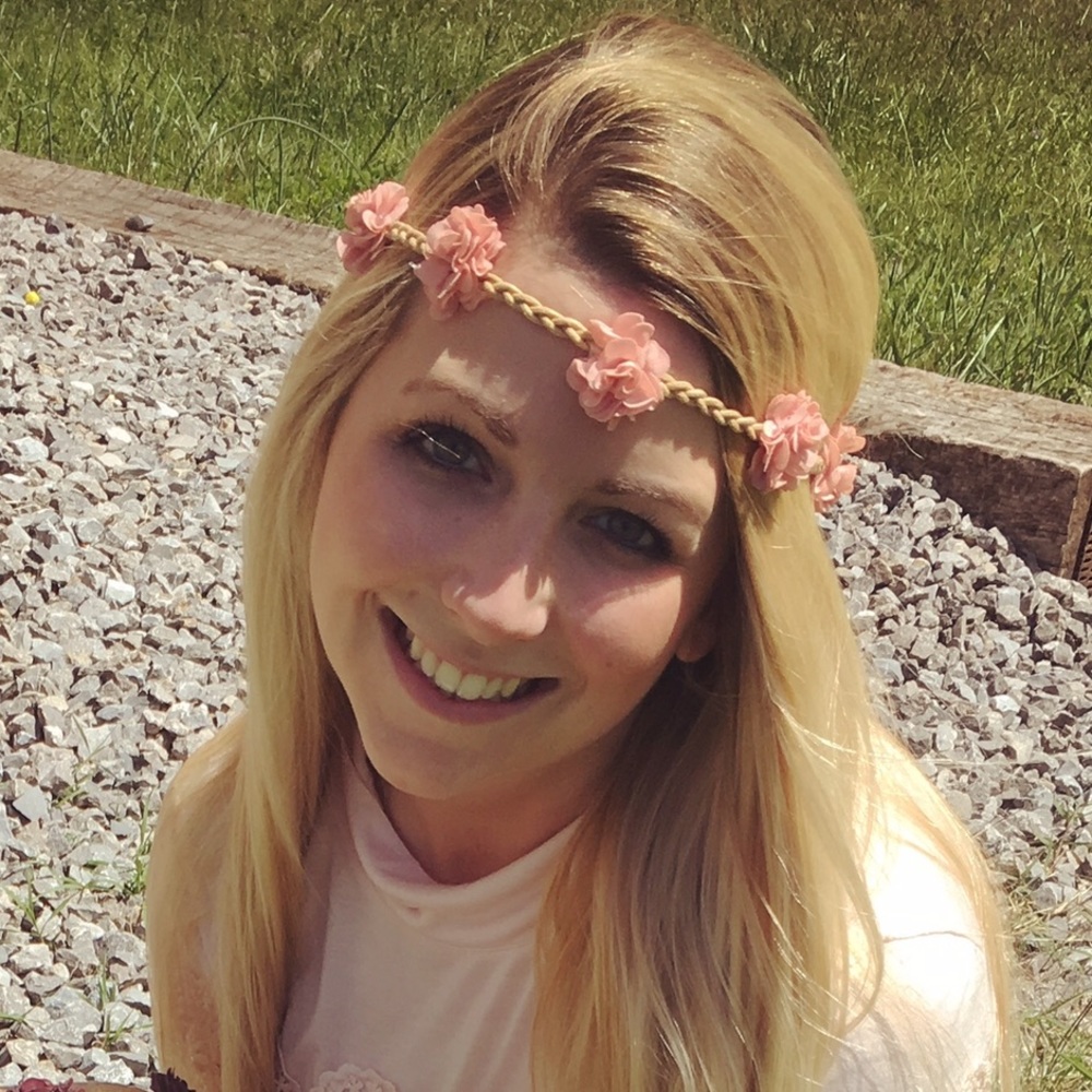 Meet your Posher, Kara