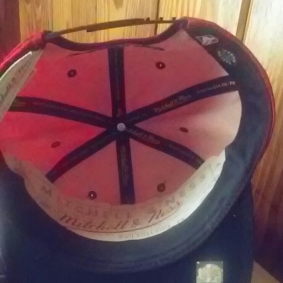 Snapback - Picture 3 of 3