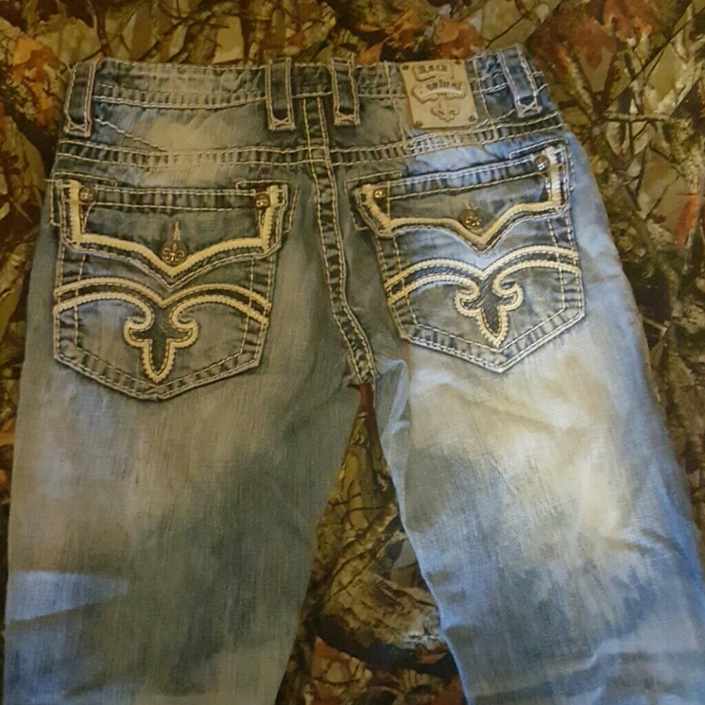 ROCK REVIVAL JEANS!