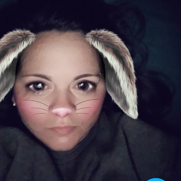 Meet your Posher, Jeri - Picture 2 of 3