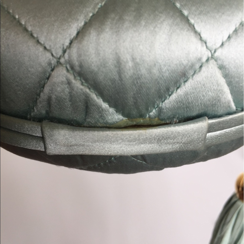 CHANEL Satin Quilted egg clutch 90's Tiffany blue - Picture 8 of 8