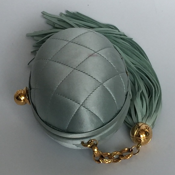 CHANEL Satin Quilted egg clutch 90's Tiffany blue - Picture 2 of 8