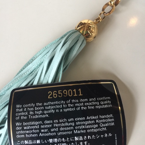 CHANEL Satin Quilted egg clutch 90's Tiffany blue - Picture 5 of 8